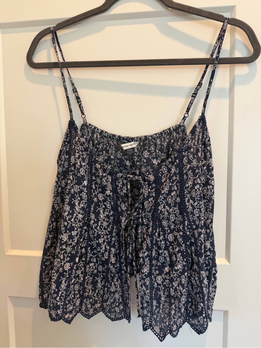 American Eagle Navy Floral Tie-Front Cami Top